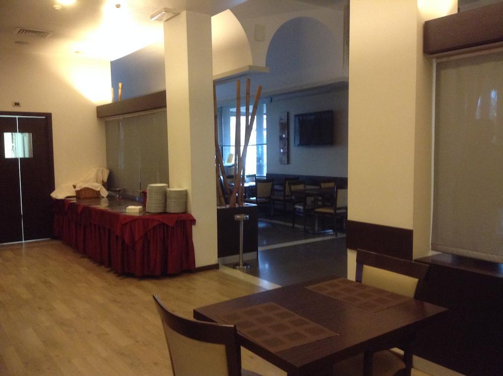 Hotel Fiera Wellness & Spa Болонья Экстерьер фото